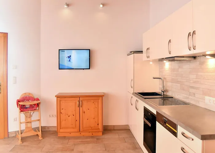 Neben Der Gondelbahn - Haus Sued *