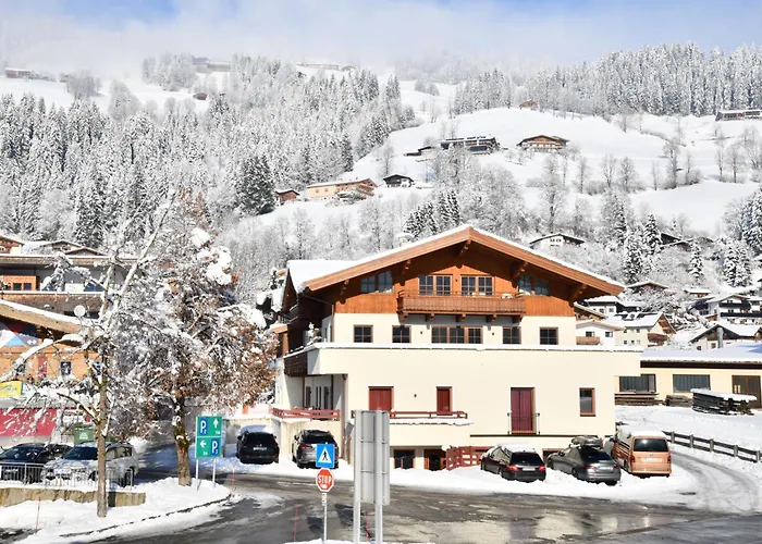 Neben Der Gondelbahn - Haus Sued